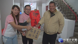 三重忠孝里愛心義賣　為寒士尾牙籌資金