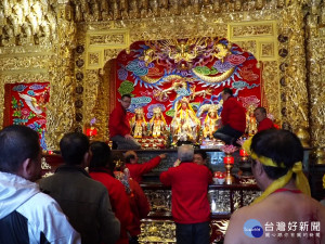 積沙成塔萬眾齊心 重建香山明烈宮