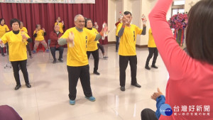 科技廠研發智慧照護　土庫里長者樂活運動