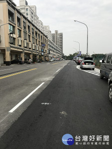 先鋒路從介壽路至先鋒路303巷完成拓寬。（圖／記者潘姿瑛攝）