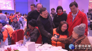 挑戰人生首場選舉　侯友宜哽咽感謝家人支持