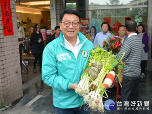 民進黨中執會14日確認通過陳歐珀出馬競選宜蘭縣長。另外，民進黨中執會也決議此次他們不提名苗栗縣長候選人，改禮讓無黨籍的頭份市長徐定禎參選苗栗縣長。（圖／陳歐珀Facebook）