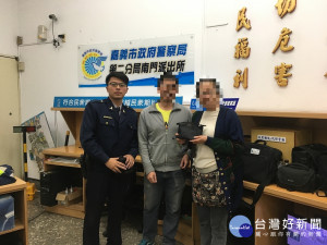 糊塗婦遺忘八萬元!善心店家拾金不昧