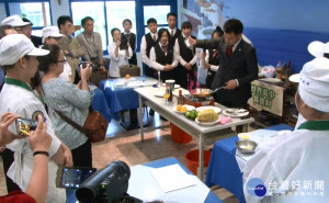 世界高中接軌國際 邀請JR主廚來台授課