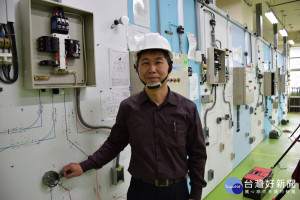 劉邦正轉換跑道學水電，業績營收突破上百萬，讓他一圓創業夢。