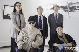 南華大學盛邀國寶級藝術家策展「轉‧境─李奇茂、李安榮藝術創作雙個展」至4月11日