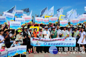 行政院環保署舉辦「106年度全國地方政府環境清潔維護考核」，桃園市在直轄市組獲評為最高榮譽「特優」獎項。
