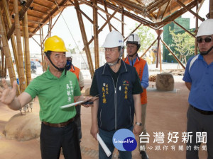 市議員吳敏濟昨日與主管單位官員，會勘外埔園區暨聯外道路工程進度，避免影響九月花博試營運。並建議陸續動工三條聯外道路拓寬工程，以利屆時交通順暢。（記者陳榮昌攝）