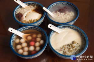 銅板美食～天氣好熱 來碗桃城豆花吧