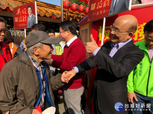 電火球重出江湖，蘇貞昌可能「抬轎變坐轎」（圖／翻攝蘇貞昌臉書）