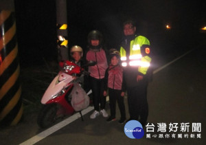 警方積極作為能迅速尋獲女童協助其返家，吳女感激不已。