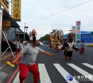 通緝犯藏陣頭神偶 躲過神明躲不過法網