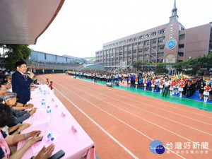 林佳龍參加僑泰校慶。林重鎣攝
