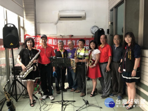 大里中興商圈辦母親節活動。林重鎣攝