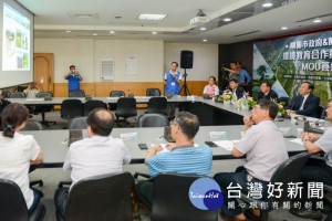 桃園市長鄭文燦，出席「桃園市政府與萬能科技大學環境教育合作推動規劃方案合作備忘錄（MOU）簽約典禮」。

