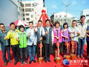 太平東和里兒童公園動工。林重鎣攝