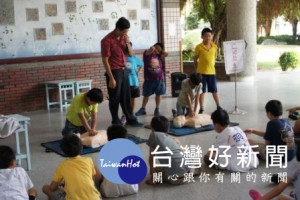 防災觀念從小扎根　潮州消防分隊前進校園宣導防火知識