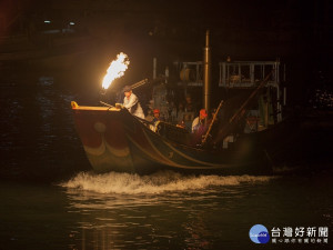 新聞局首創的『紀錄片線上影展』，本週六將同步放映《蹦火》紀錄片。（圖／新聞局提供）