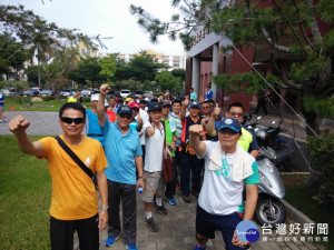 太平慶祝警察節辦健行。林重鎣攝