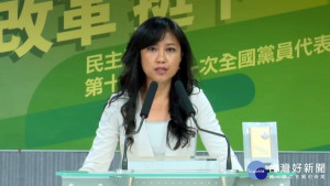 民進黨今日上午召開「改革挺台灣 年金改革篇CF發佈記者會」，發言人Kolas Yotaka表示，「改革挺台灣」將以一系列的影片，向台灣人民報告改革的成果。（圖／翻攝自民進黨臉書）
