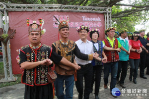 發揚原民文化　台東達魯瑪克民族實驗小學揭牌　