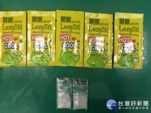 太平警方查獲的毒品外觀如感冒藥。林重鎣攝