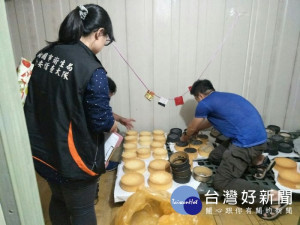 衛生局呼籲所有食品業者，應作好供應商管理，應落實自主管理，善盡社會責任，勿以身試法。 