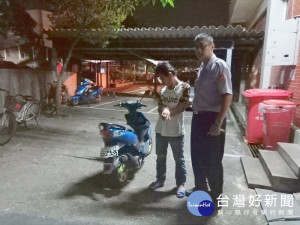 惠來派出所員警接獲機車遭竊報案，立即調閱監視器畫面，過濾轄內治安顧慮人口，隨即將人車查獲破案。（記者陳昭宗拍攝）