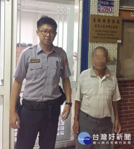 老翁外出看熱鬧卻忘記返家之路，深夜浪跡街頭，口湖所員警溫馨關懷，積極協尋並載送老翁平安返家。