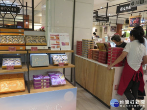 台南新天地中秋禮盒限時預購中。