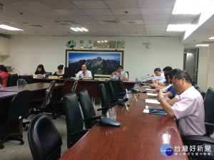 南投醫院舉辦新興傳染病防疫應變演練，洪瑞智肯定。（記者扶小萍攝）