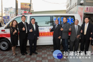桃園市長鄭文燦，出席順倉股份有限公司捐贈桃園市政府消防局救護車捐贈儀式。

