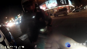 屏警攔查年輕毒犯　驚見藍色小藥丸