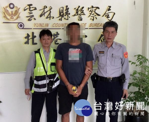 水林所員警巡邏路經一處民宅，發現飄散一股塑膠臭味，研判有人吸毒，立刻通報支援警力到場，果真查獲3名毒蟲齊聚一室。（記者陳昭宗拍攝）