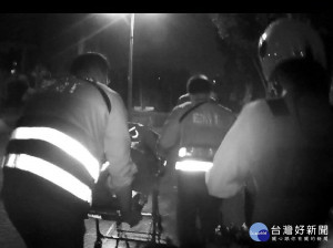 男子跳湖輕生　警方即時伸手救援