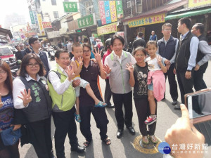 賴清德陪掃街 涂醒哲當選聲四起