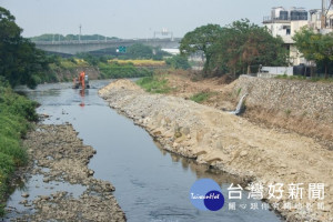 中壢區新街溪人行步道新建工程開工

