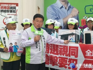 民進黨彰化縣黨部主委暨競選總幹事邱建富表示，呼籲彰化鄉親團結一致，打擊賄選。圖／記者鄧富珍攝