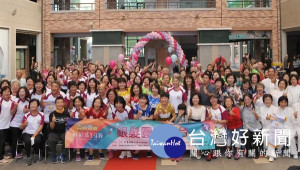 正聲廣播公司雲林台舉辦好齡感生活節，透過多元活動關懷雲林縣各鄉鎮的銀髮長者，以實際的行動送愛溫暖長輩的心。（記者陳昭宗拍攝）