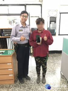 男子粗心遺落手機　屏警機智尋回失主