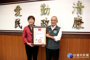 獲頒當選證書　徐耀昌：要讓苗栗脫胎換骨