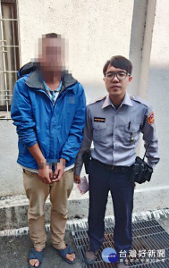 男子酒後駕車巧遇警方攔查，竟慌張加速逃逸，不慎自撞路旁圍牆，酒測值0.89MG/L超標，當場依公共危險罪法辦。（記者陳昭宗翻攝）
