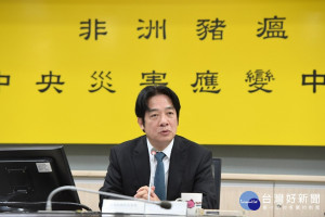 面對中國非洲豬瘟威脅，雖然台灣目前尚未有非洲豬瘟疫情，但行政院今（18）日成立跨部會非洲豬瘟中央災害應變中心，展現超前部署的防疫決心。（圖／行政院）
