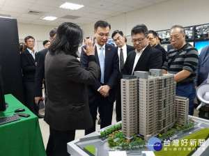 台北、上海雙城論壇的上海市核心團，於19)日上午由周波副市長率團抵達台灣，將展開為期兩天緊湊的參訪及論壇行程。（圖／台北市政府）