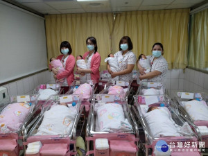 宏其婦幼13位元旦寶寶來報到　