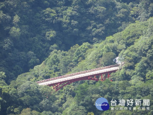 北橫大曼橋（圖／Wikipedia）