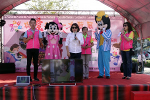 嘉市奧斯卡演藝關懷協會「愛充滿 心關懷」公益活動 市長黃敏惠：就像冬日的暖陽，帶給大家滿滿的溫暖