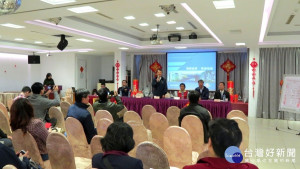 公路總局呼籲，返鄉、旅遊請多搭乘公共運輸工具，開車則請盡量行駛替代路線，以避開壅塞路段與尖峰時段。