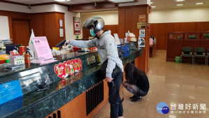 為有效提升蘆竹分局與金融機構行員面對強盜、搶奪案之應變能力，於聯邦商業銀行蘆竹分行實施防搶演練。