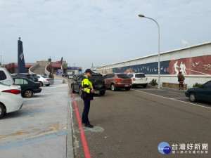楊梅分局表示，警方將於春節連續假期針對永安漁港周邊道路、加強疏導管制。
